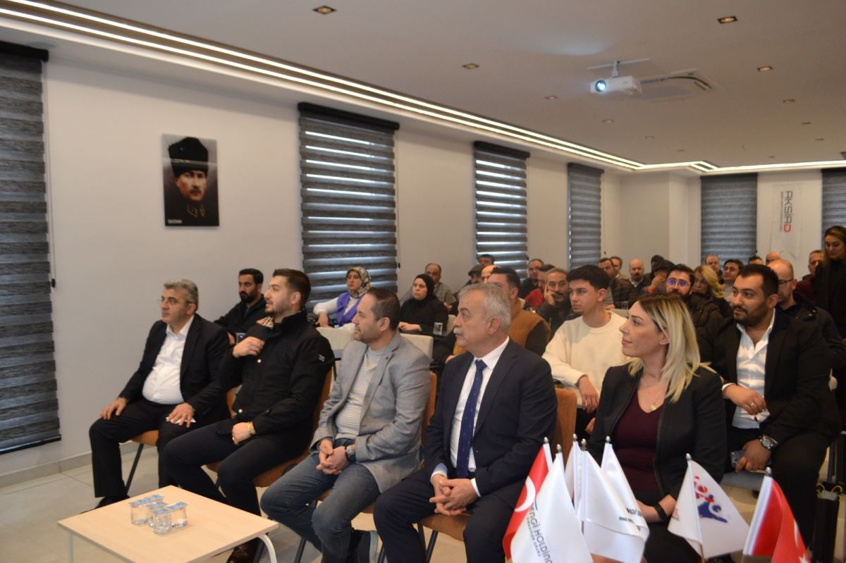 Yeni Dernek Merkezimide Bilgilendirme Toplantısı Yapıldı